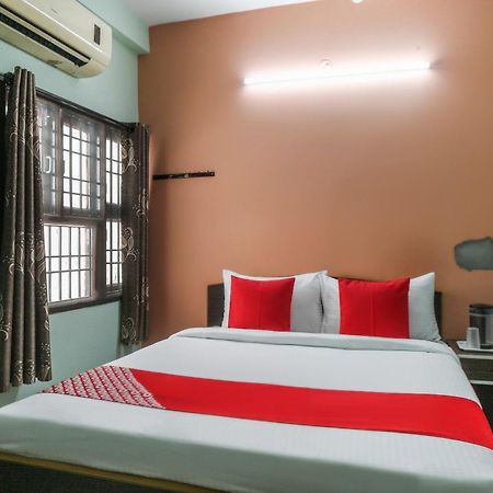 Oyo Modern Guest House 钦奈 外观 照片