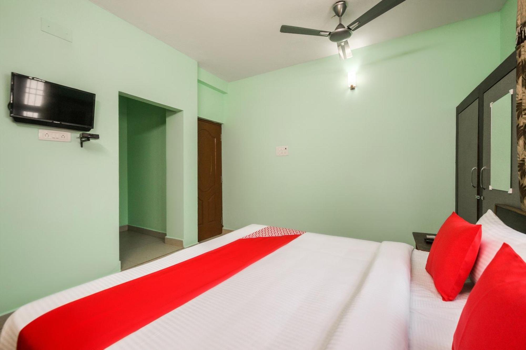 Oyo Modern Guest House 钦奈 外观 照片