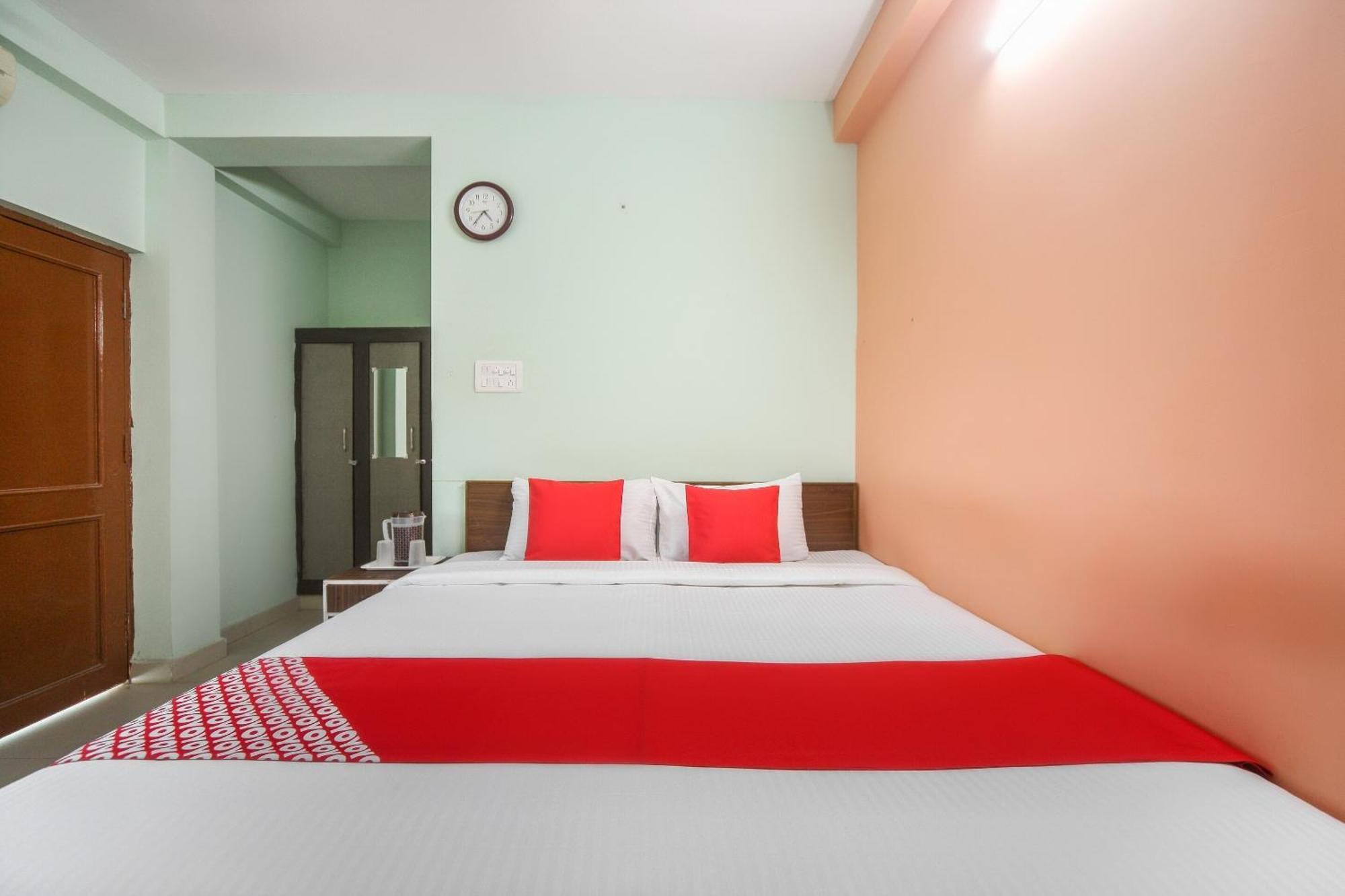 Oyo Modern Guest House 钦奈 外观 照片